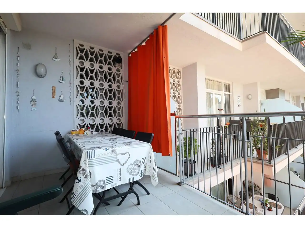 Terraza de Piso en venta en Blanes con Calefacción, Terraza y Amueblado