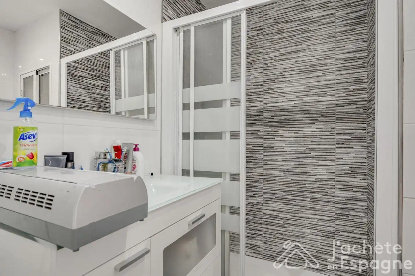 Bathroom of Flat for sale in Valencia  with Furnished and Balcony