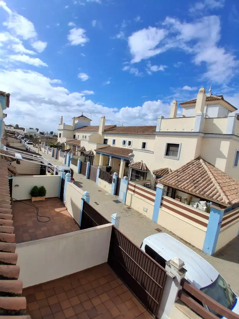 Casa adosada en venda a La Jara