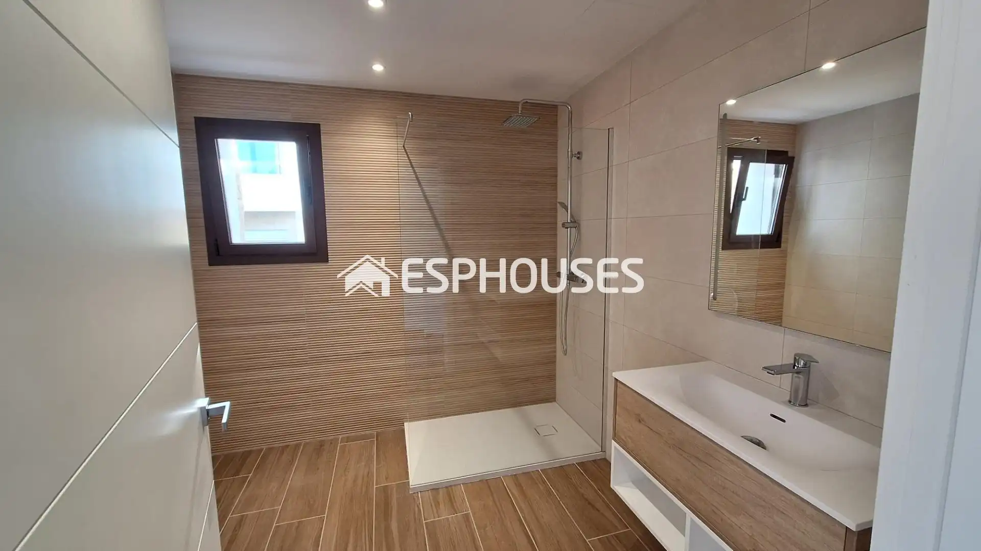 Badezimmer von Haus oder Chalet zum Verkauf in Altea mit Klimaanlage, Schwimmbad und Haustechnik