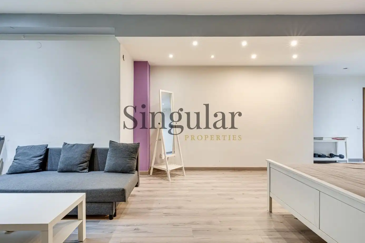 Sala d'estar de Planta baixa en venda en Barcelona amb Aire condicionat i Calefacció