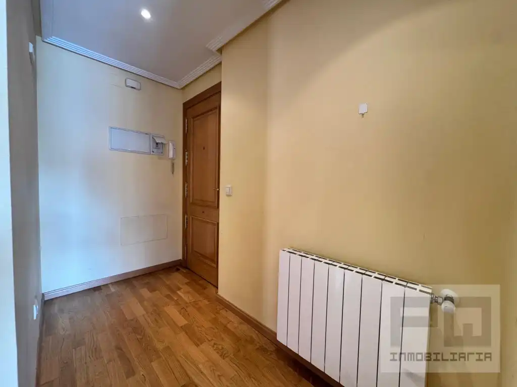 Dormitori de Pis en venda en Ávila