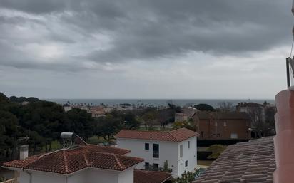 Vista exterior de Dúplex en venda en Cambrils amb Moblat, Forn i Rentadora