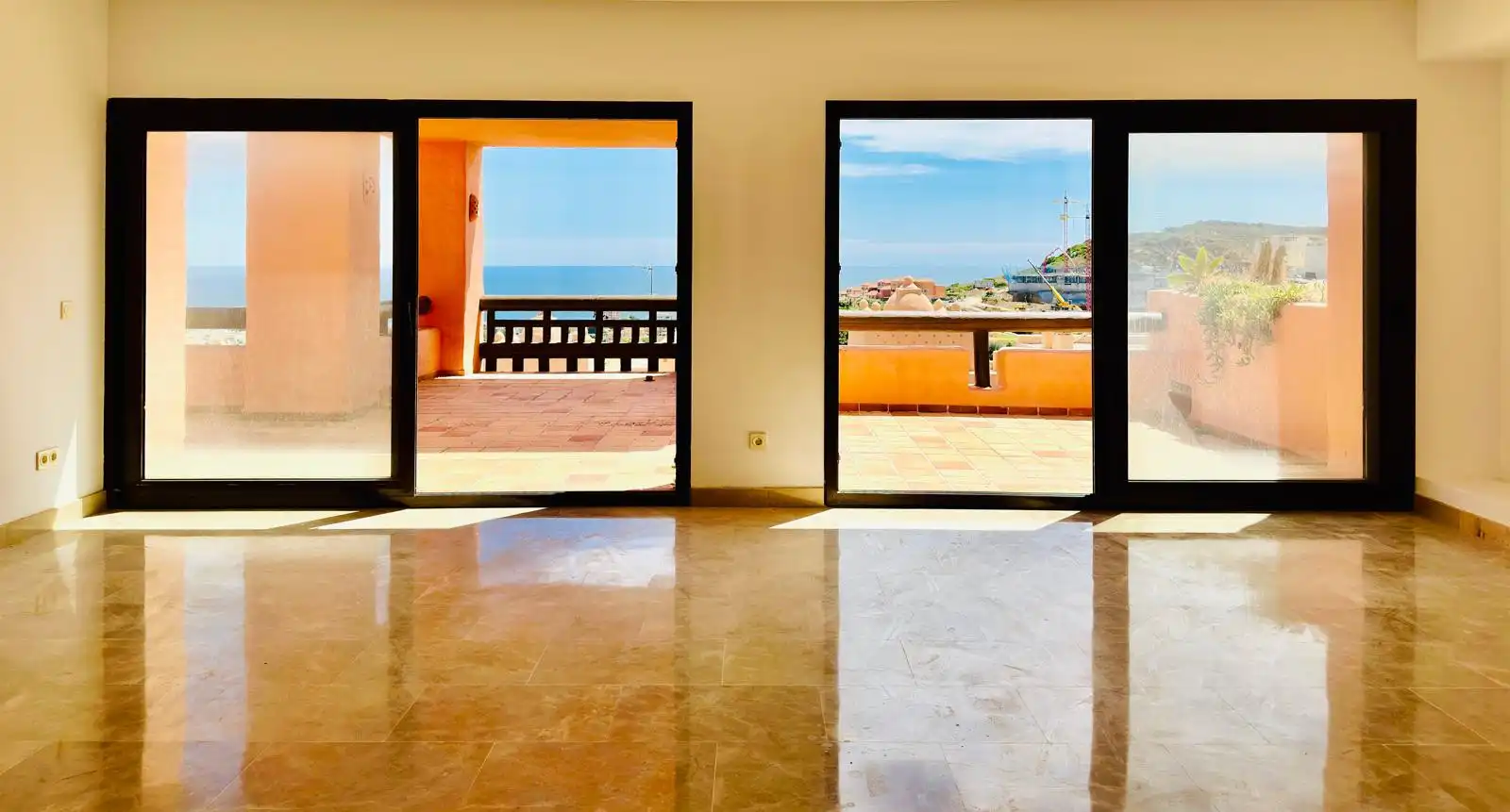 Àtic amb piscina en venda a Manilva Pueblo, imagen 17