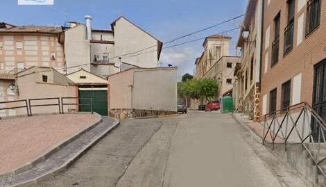 Foto 2 de Pis en venda a Calle Academia, Tielmes, Madrid