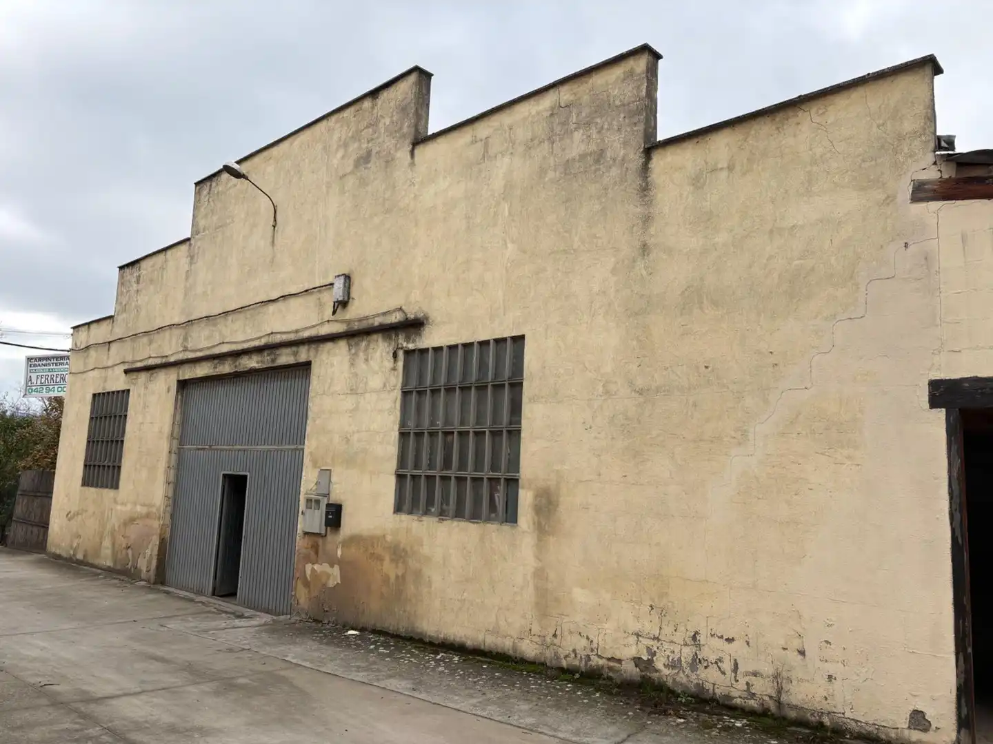Nau industrial en venda a Zona Alta