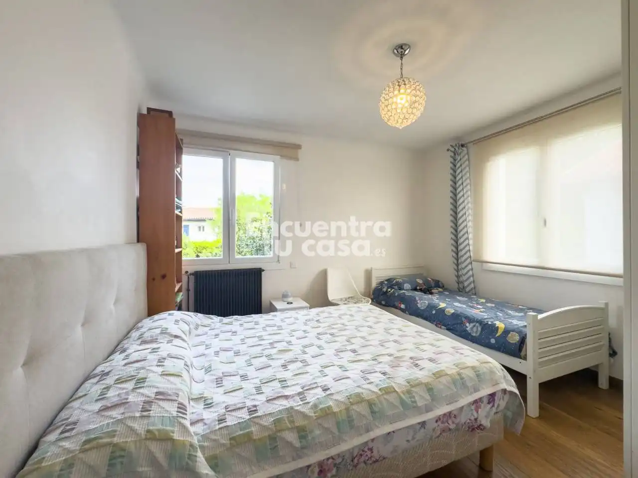 Schlafzimmer von Haus oder Chalet zum Verkauf in Hendaye mit Heizung, Privatgarten und Terrasse
