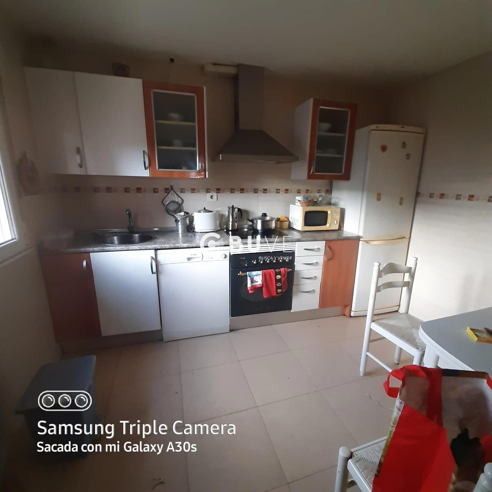 Kitchen of Flat for sale in Laguna de Negrillos  with Heating, Terrace and Storage room