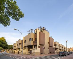 Vista exterior de Casa o xalet en venda en  Almería Capital amb Aire condicionat, Calefacció i Terrassa