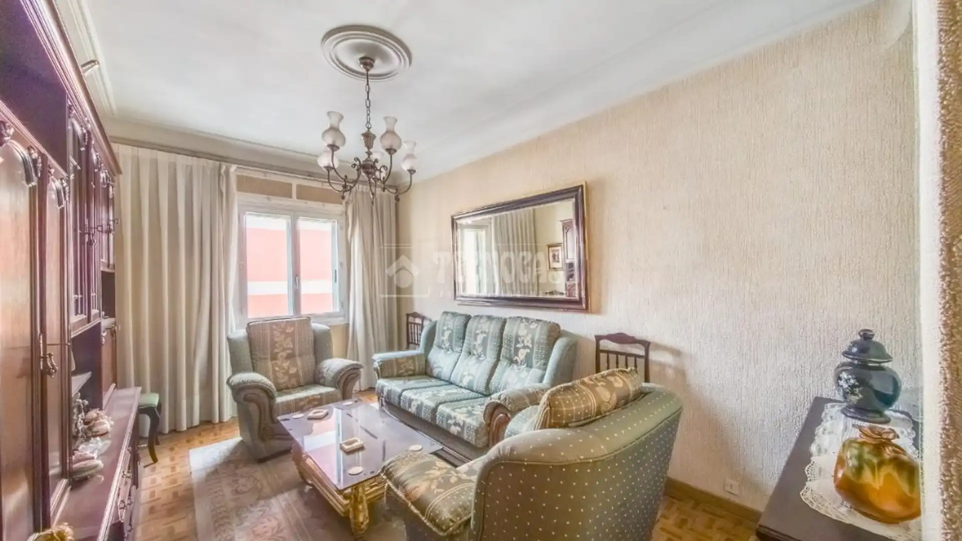 Wohnzimmer von Wohnung zum Verkauf in  Madrid Capital