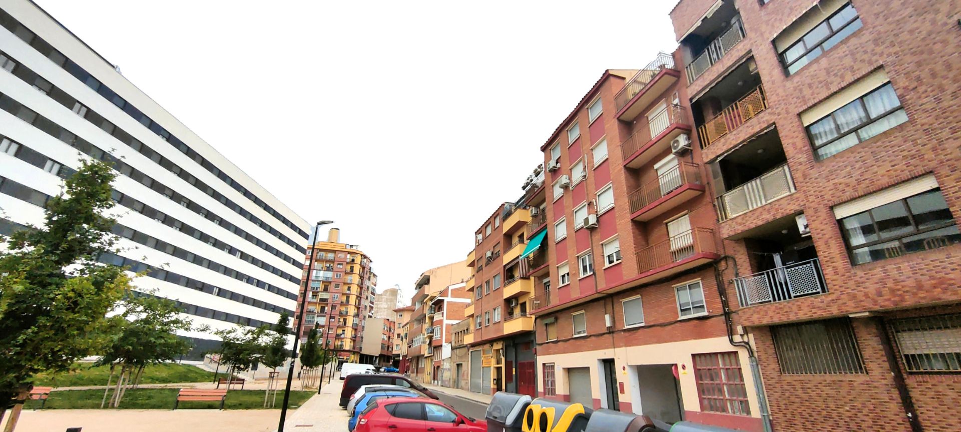 Exterior view of Flat for sale in  Zaragoza Capital  with Air Conditioner, Heating and Terrace
