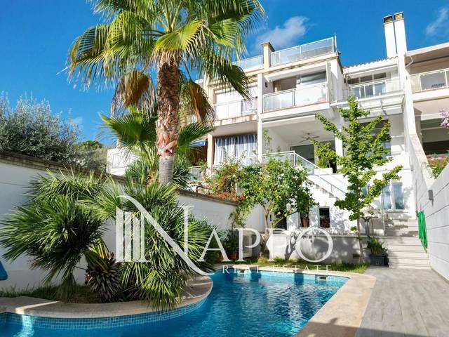 Casa adosada en Venta en José Villalonga en El Terreno