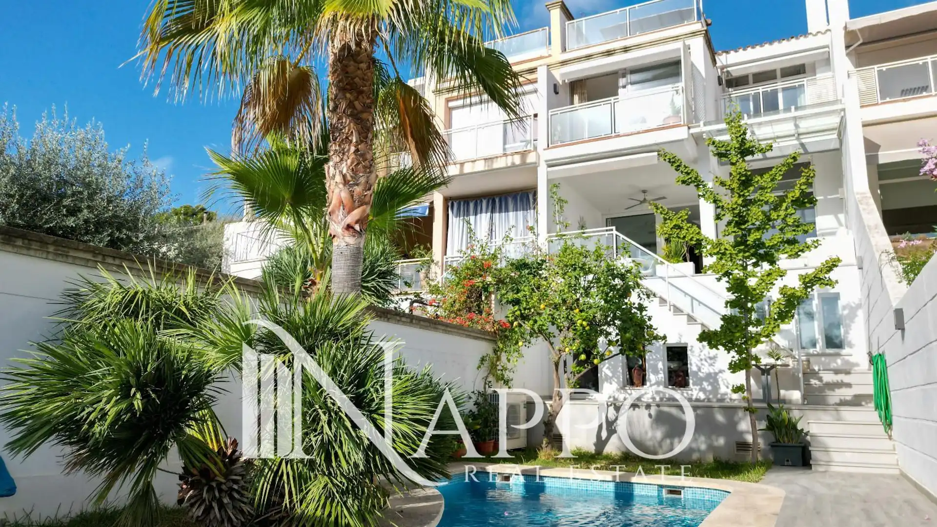 Exterior view of Single-family semi-detached for sale in  Palma de Mallorca  with Air Conditioner, Heating and Private garden