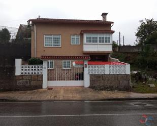 Vista exterior de Casa o xalet en venda en Pontevedra Capital  amb Terrassa