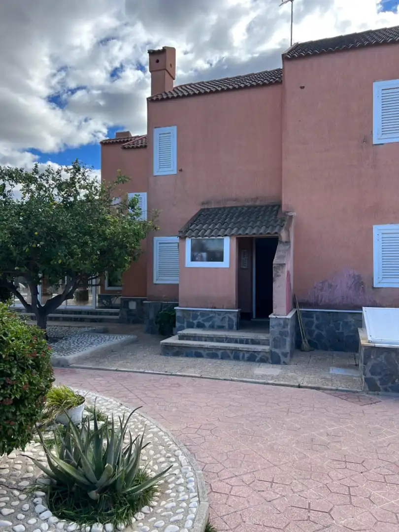 Exterior view of Houses for sale in Elche / Elx  with Heating, Terrace and Storage room