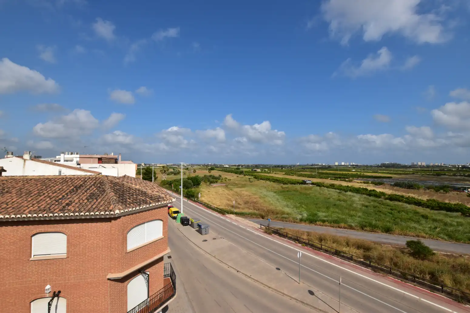 Vista exterior de Àtic de lloguer en Puçol amb Calefacció, Terrassa i Balcó