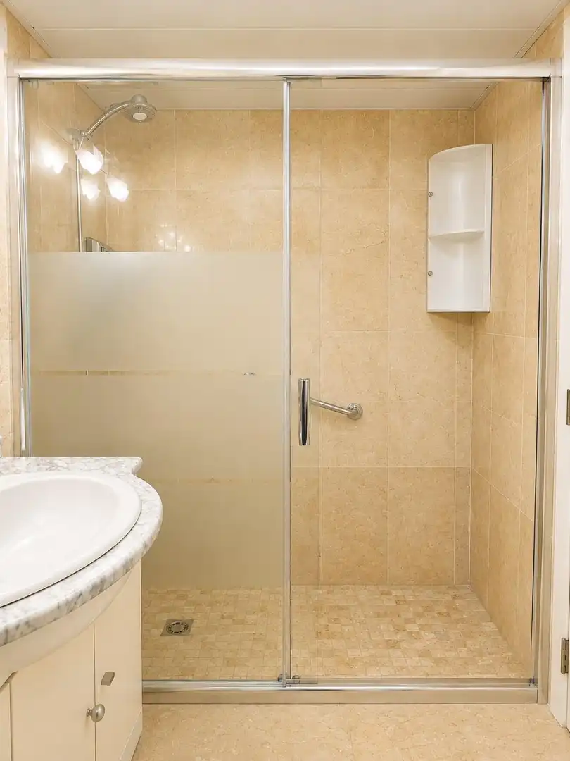 Bathroom of Flat for sale in  Palma de Mallorca  with Air Conditioner, Heating and Terrace