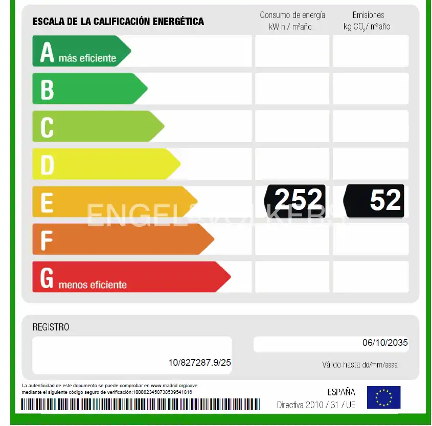 Vista exterior de Pis en venda en  Madrid Capital amb Aire condicionat, Calefacció i Terrassa