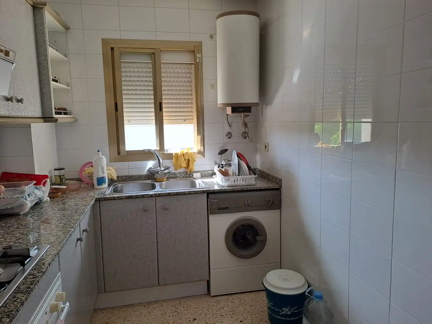 Cuina de Pis en venda en Cunit amb Terrassa, Moblat i Forn