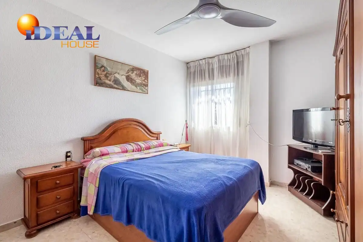 Flat with terrace for sale in Avenida JUAN PABLO II, imagen 8