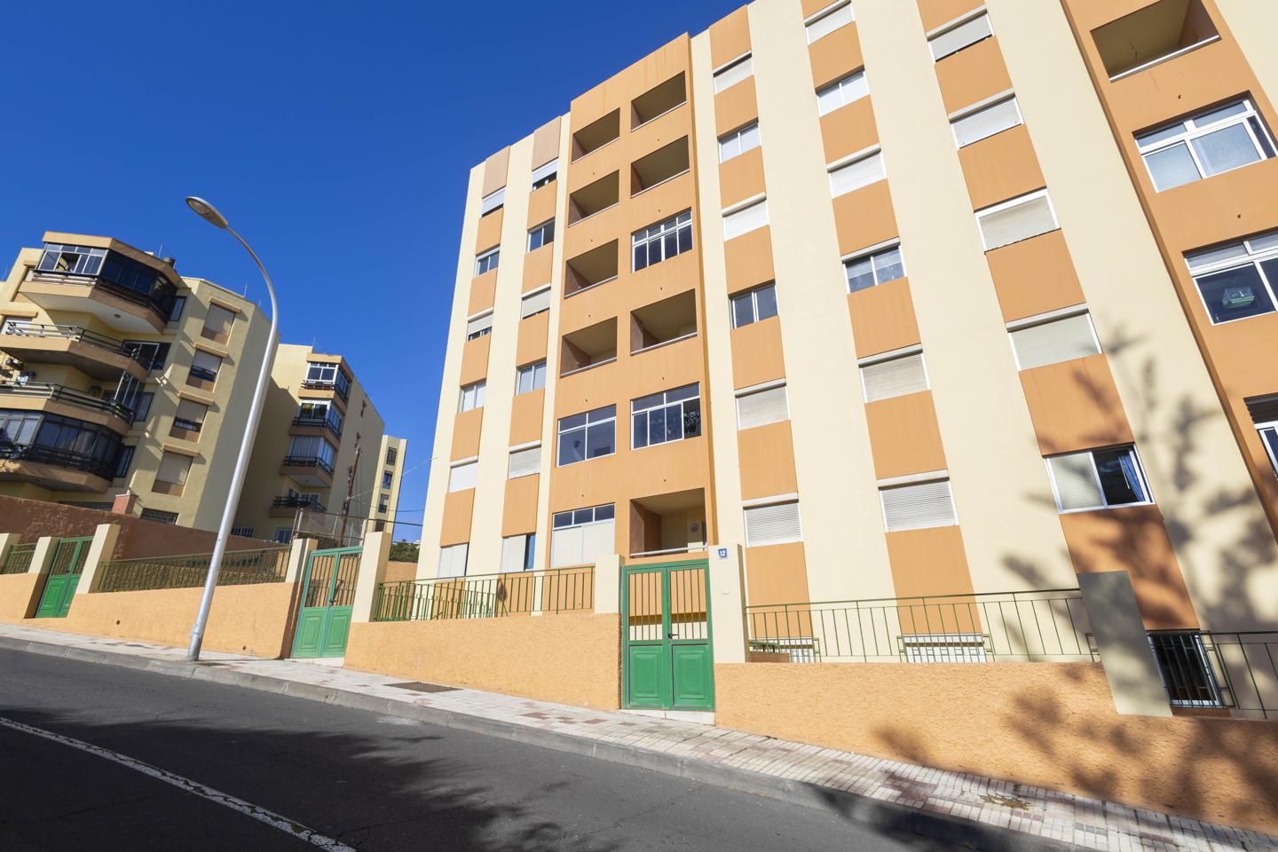Exterior view of Flat for sale in  Santa Cruz de Tenerife Capital