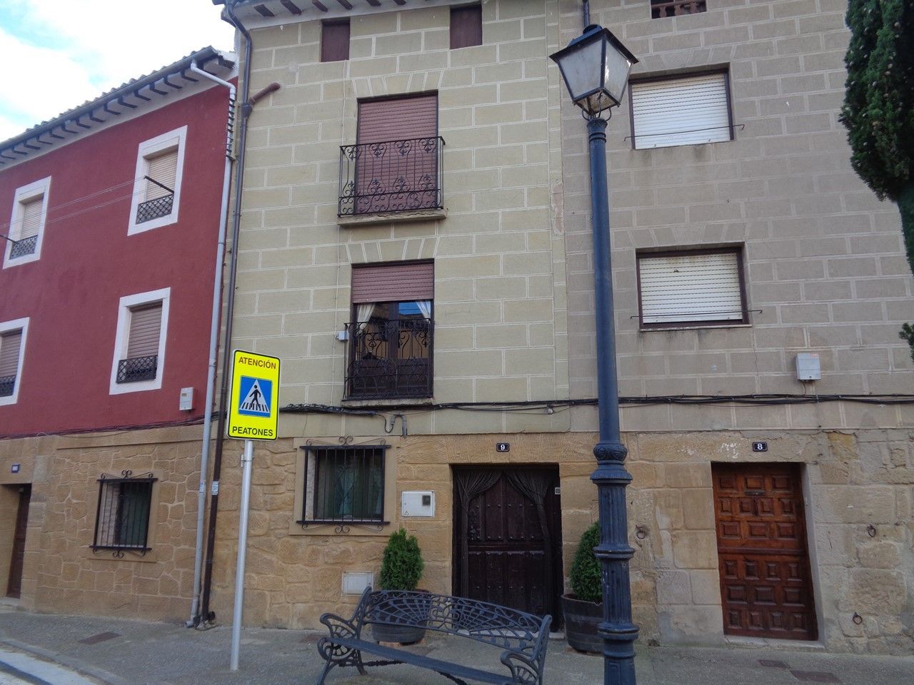 Vista exterior de Finca rústica en venda en Briones amb Calefacció, Terrassa i Traster