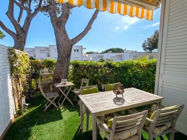 Casa a schiera con balcone in vendita a Avinguda Politur
