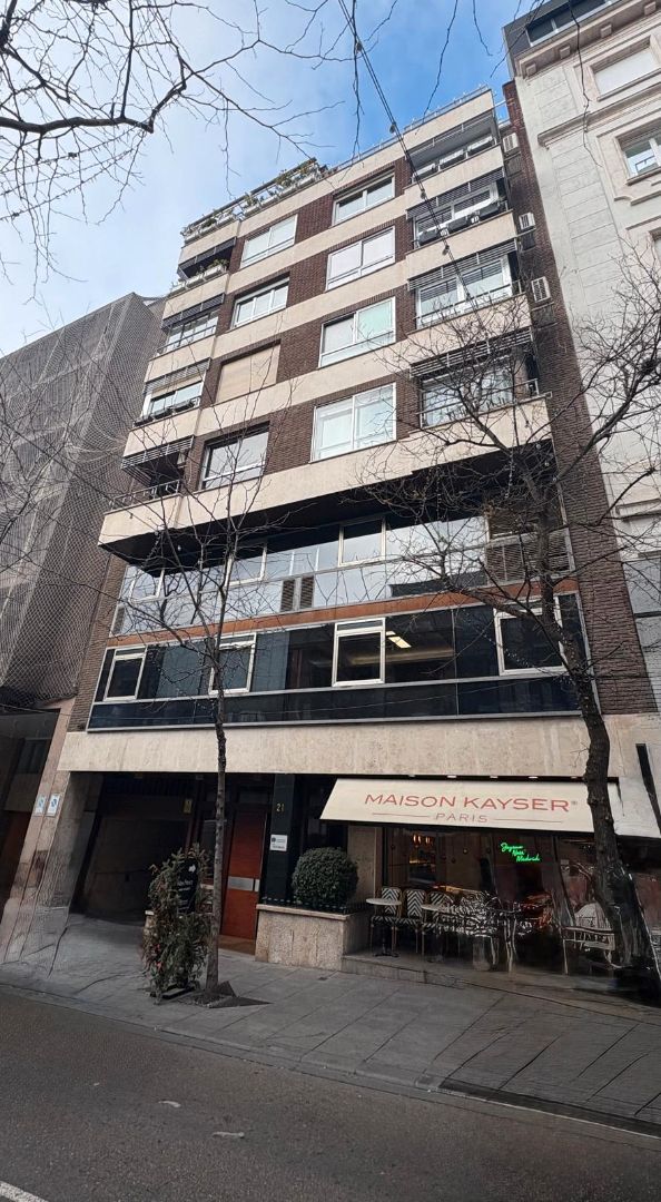 Vista exterior de Pis en venda en  Madrid Capital amb Aire condicionat, Calefacció i Forn