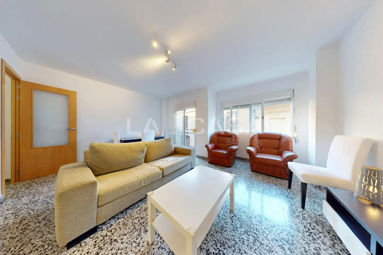 Appartamento con terrazza in vendita a Avinguda del Port, imagen 2