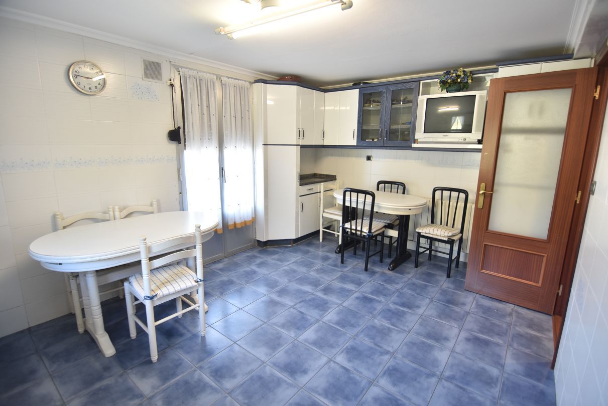 Küche von Wohnung zum verkauf in Bergara mit Heizung, Möbliert und Balkon