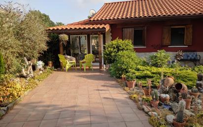 Jardí de Casa o xalet en venda en Merindad de Montija amb Terrassa