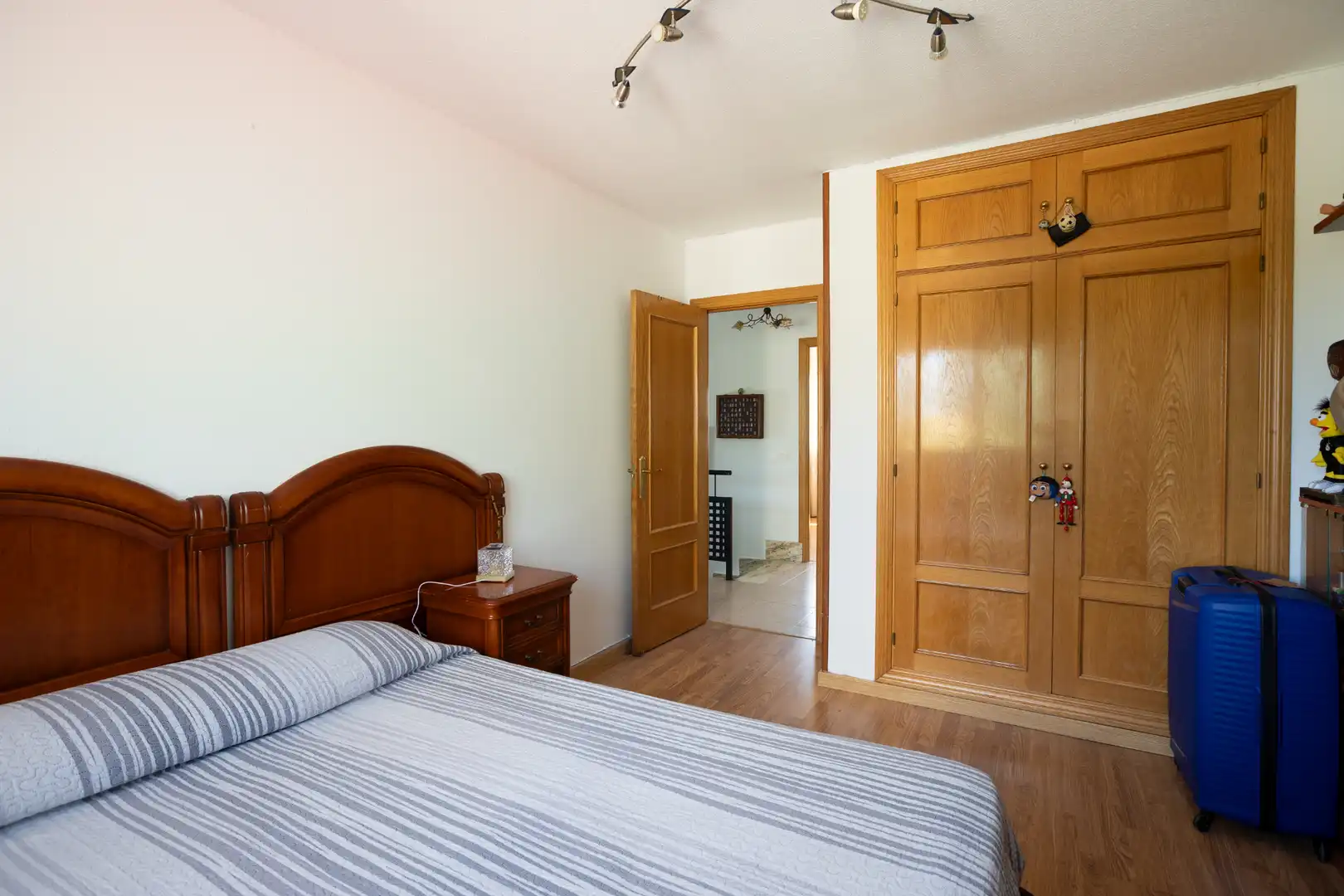 Casa adosada en venta en Calle Valparaiso, 8, Peleas de Abajo