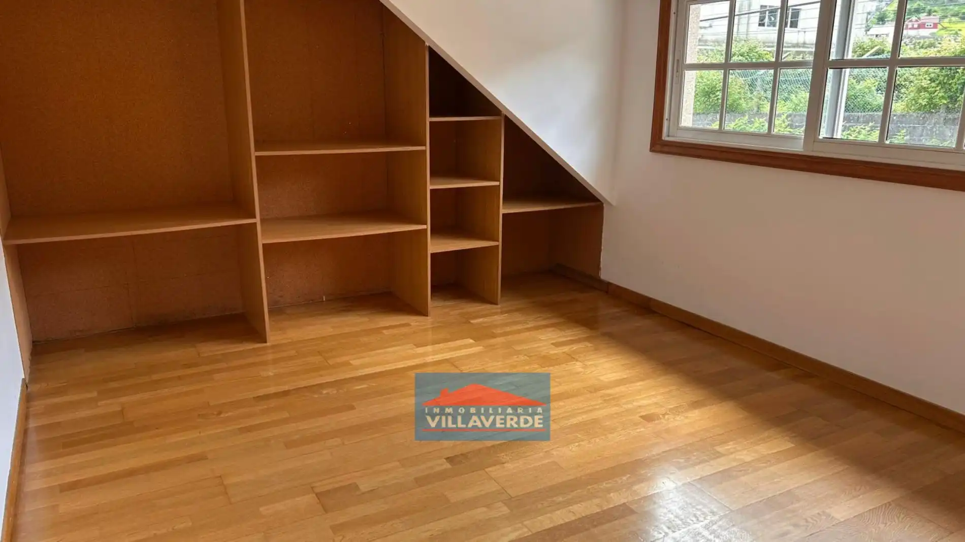 Dormitori de Casa o xalet en venda en Cangas 