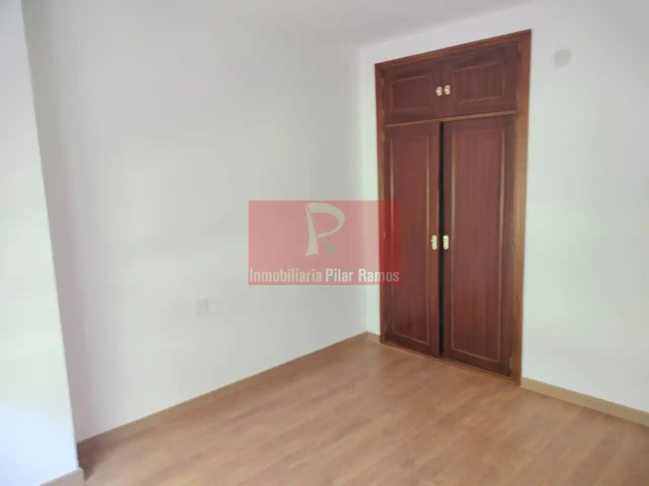 Habitación de Piso en venta en León Capital  con Calefacción, Parquet y Trastero