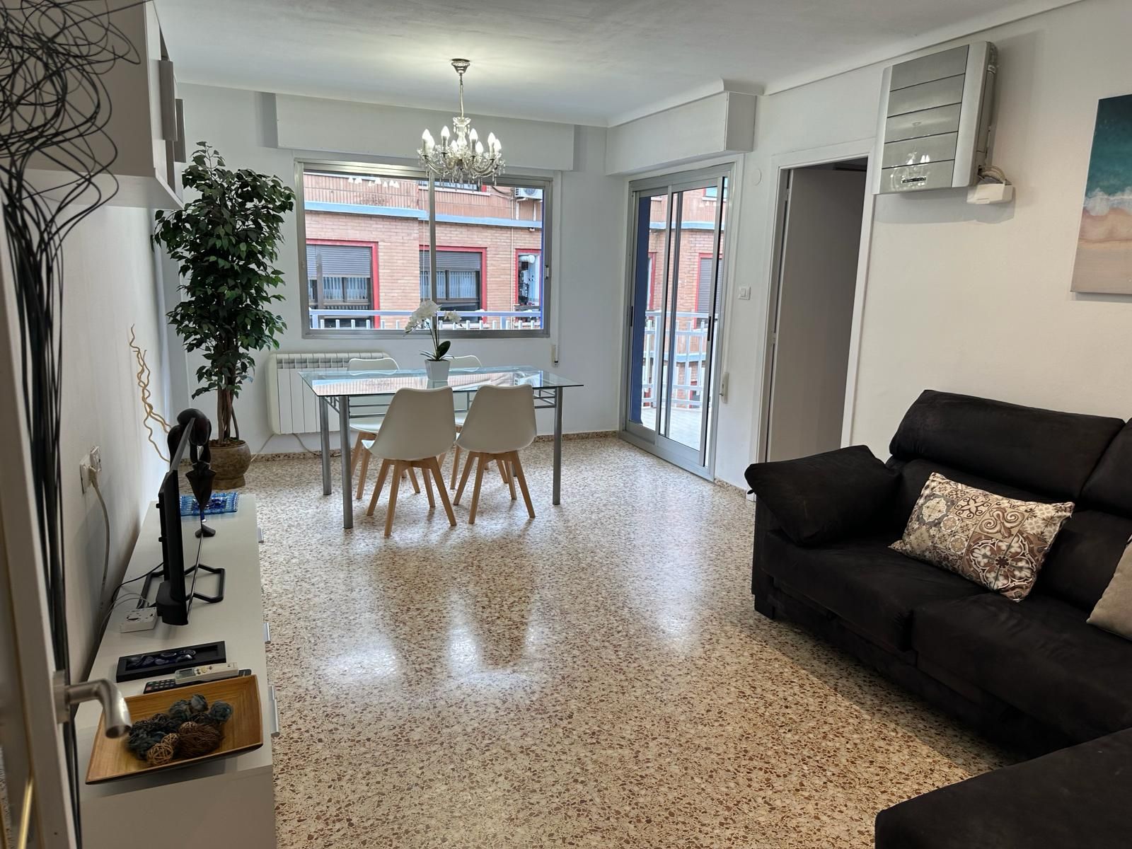 Flat to rent in Carrer Sant Miquel, Piscinas