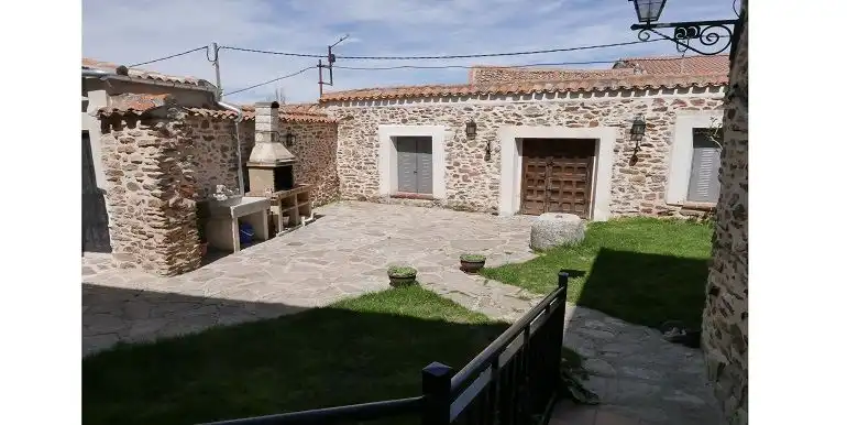 Casa amb jardí en venda a Santa María la Real de Nieva, imagen 2