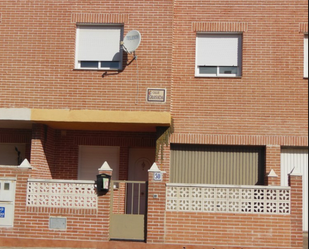 Exterior view of Single-family semi-detached for sale in Chozas de Canales