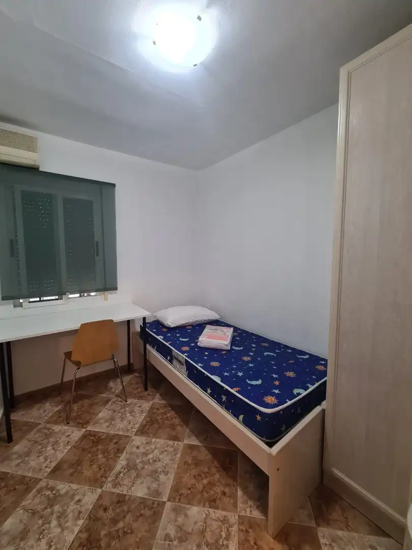 Habitación de Piso de alquiler en Córdoba con Aire acondicionado, Calefacción y Amueblado