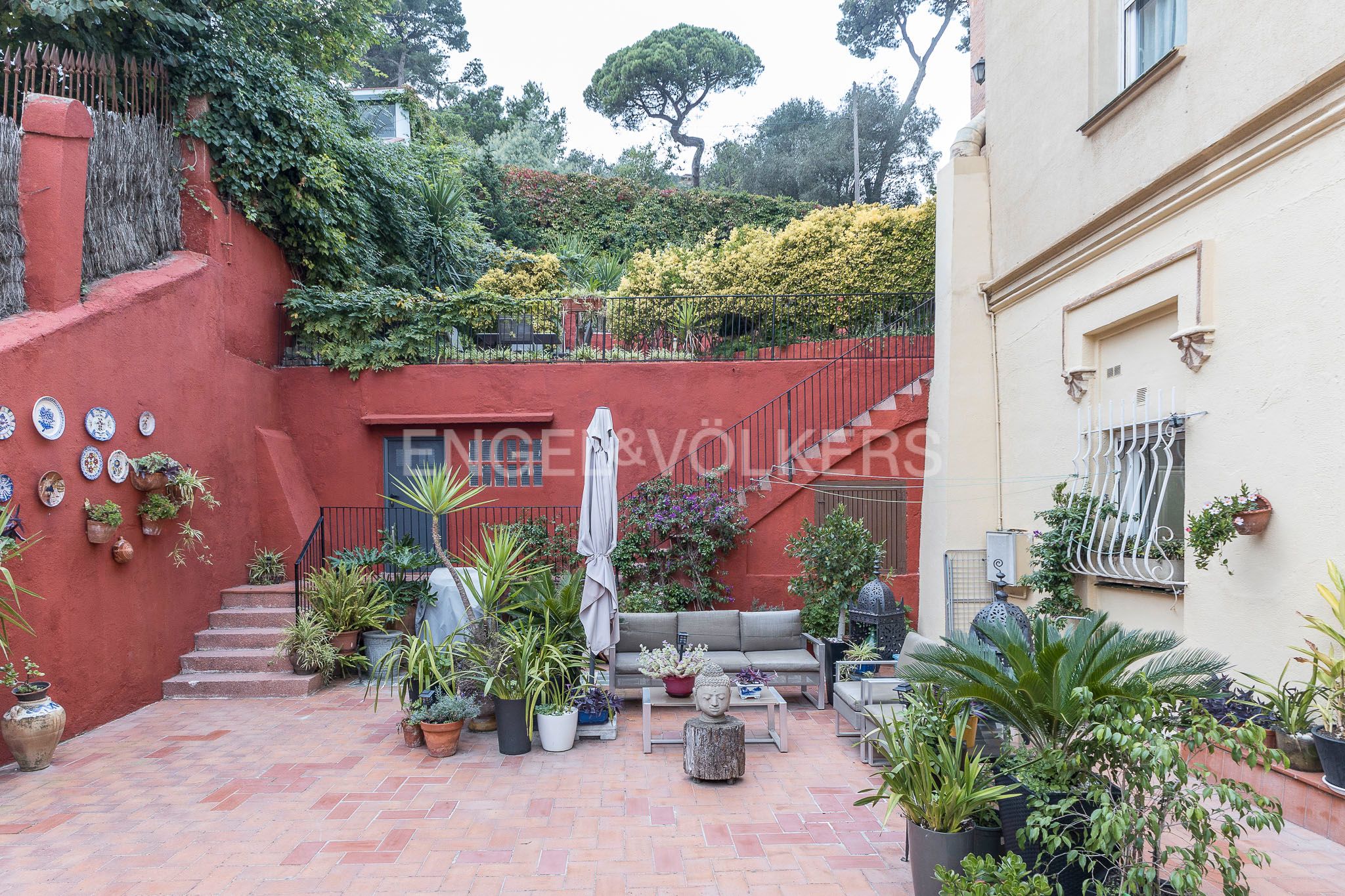 Terrace of Single-family semi-detached for sale in  Barcelona Capital  with Air Conditioner, Heating and Private garden