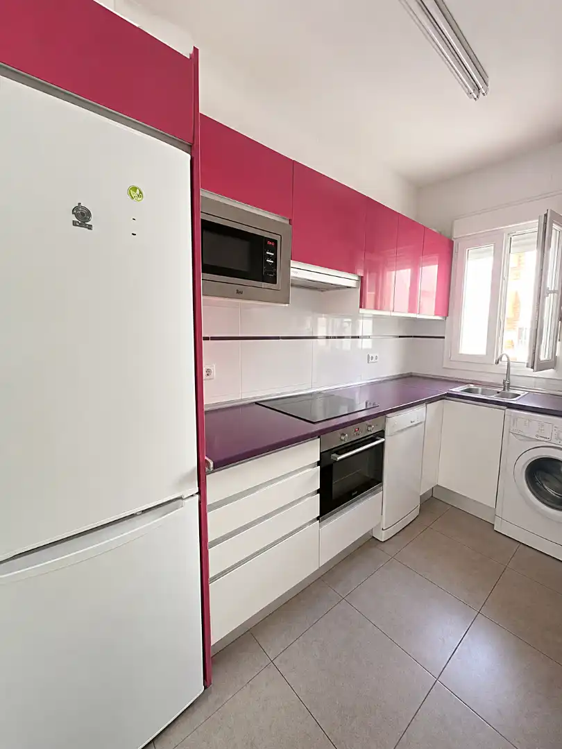 Küche von Wohnung zum Verkauf in Madrid mit Klimaanlage und Balkon