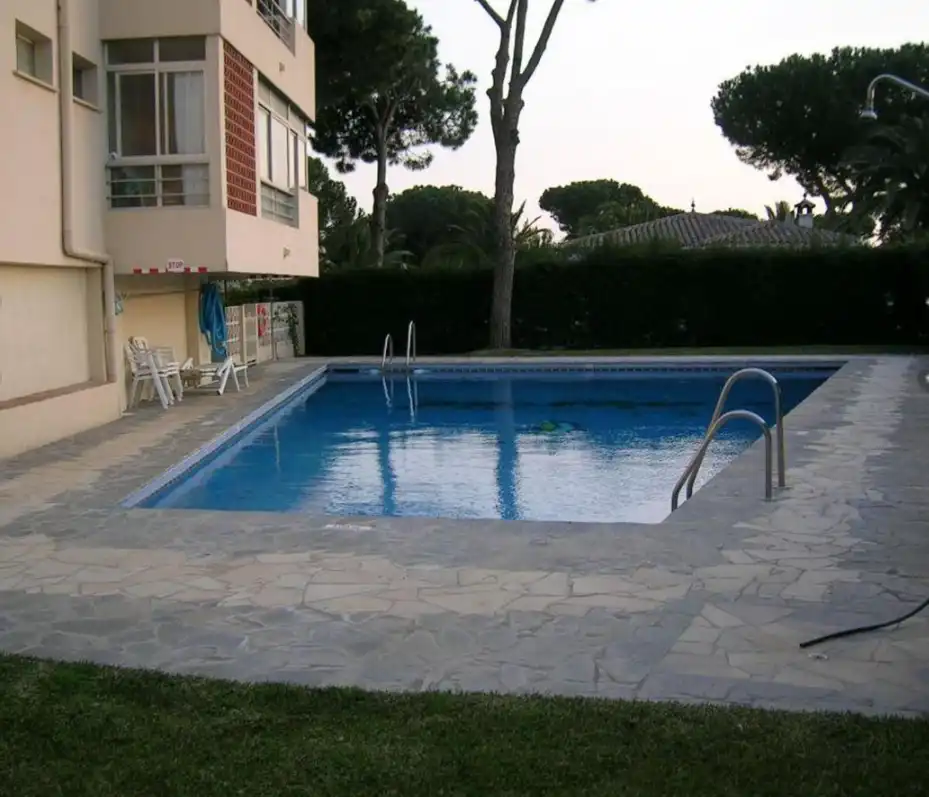 Piscina de Pis en venda en Marbella amb Terrassa, Moblat i Forn