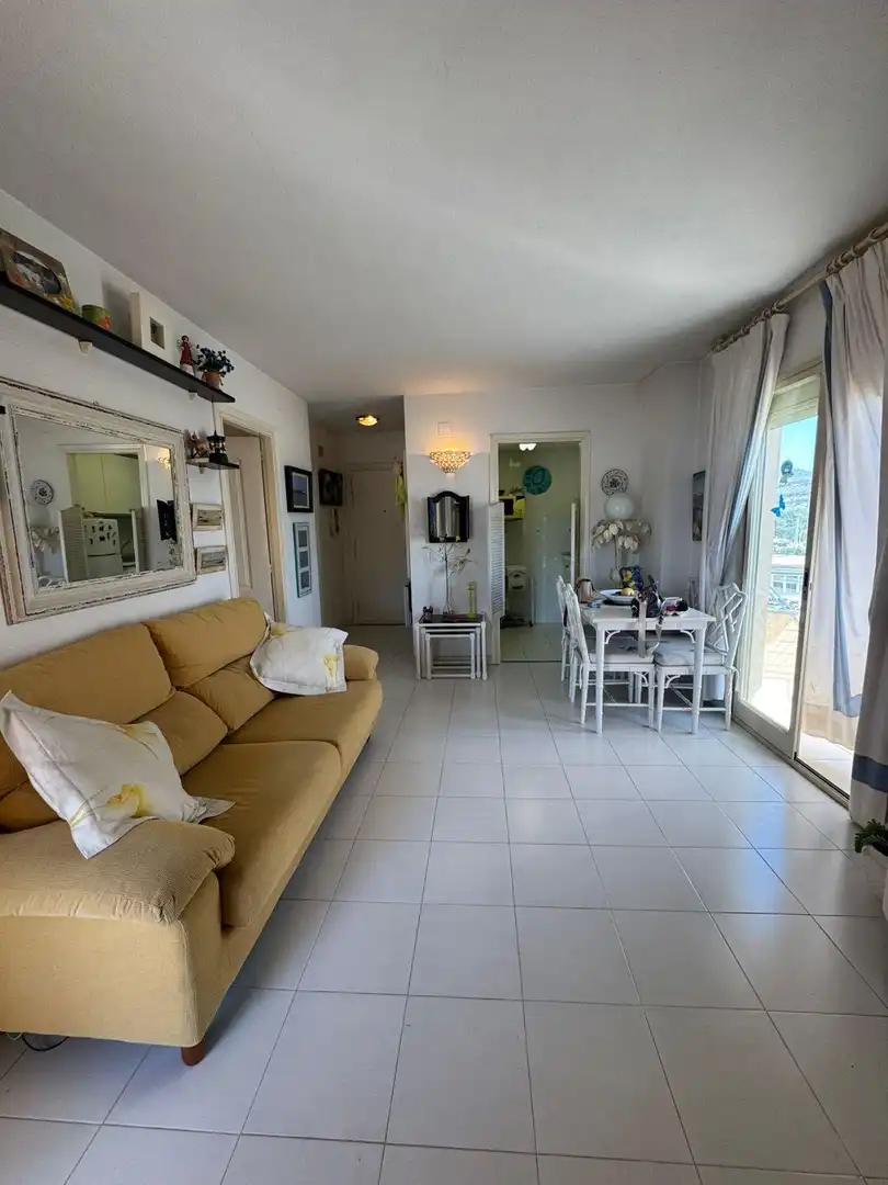Sala de estar de Ático en venta en Calpe / Calp con Jardín privado, Terraza y Amueblado