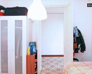 Dormitori de Pis per a compartir en  Barcelona Capital amb Aire condicionat i Terrassa