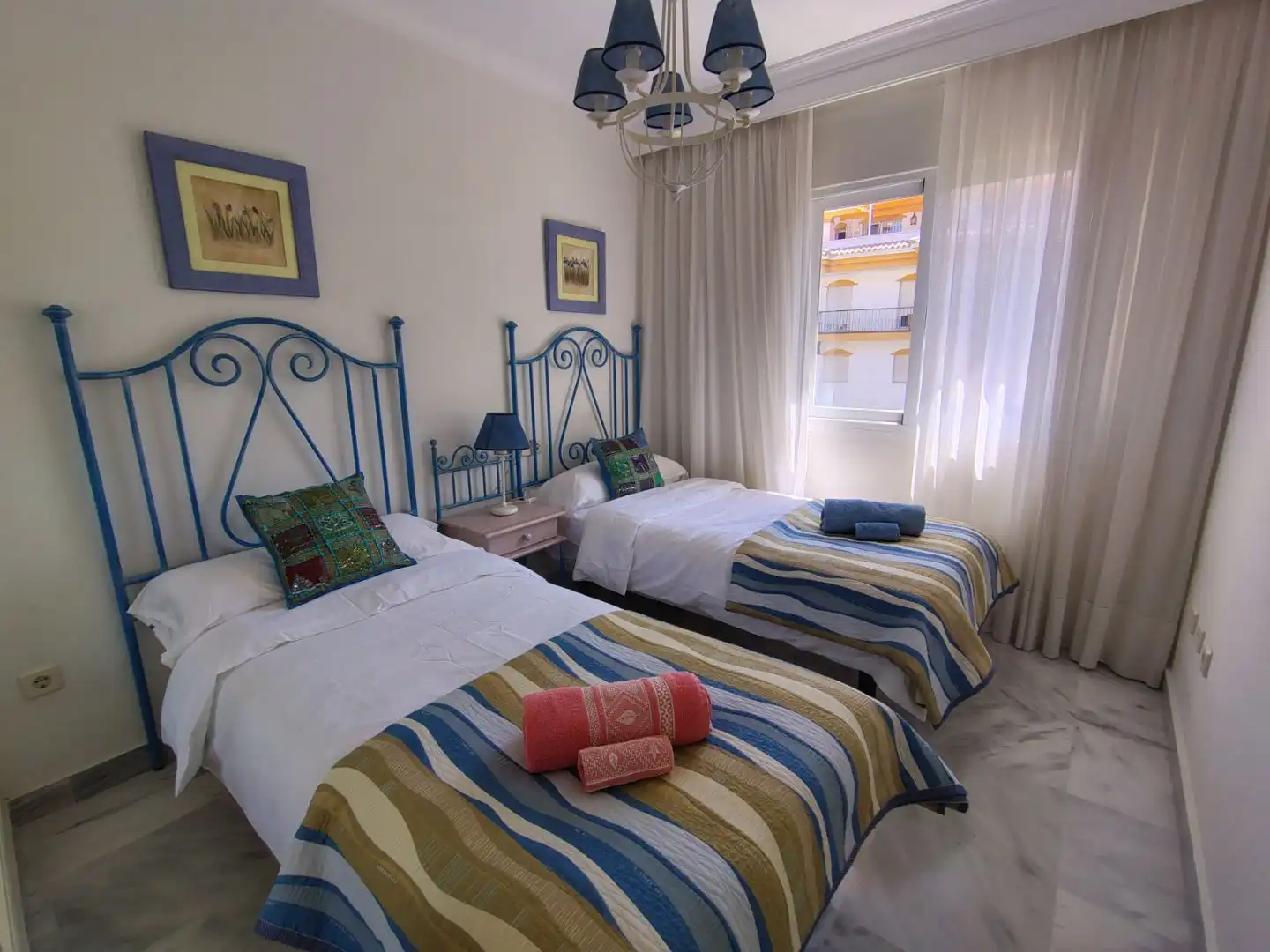Schlafzimmer von Wohnung zur Miete in Marbella mit Klimaanlage, Heizung und Terrasse