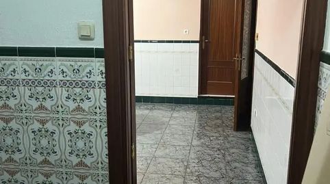 Foto 2 de Casa adosada en venta en Calle Teniente Galan Hernandez, 20, Arjonilla, Jaén