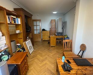 Flat for sale in  Madrid Capital  with Air Conditioner, Heating and Private garden