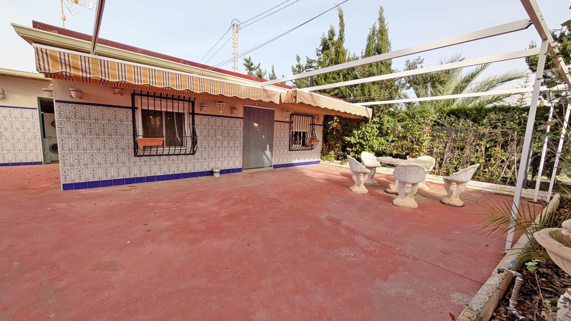 Exterior view of Single-family semi-detached to rent in Elche / Elx  with Air Conditioner, Terrace and Storage room