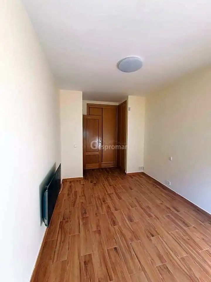 Dormitori de Casa adosada en venda en Belmonte de Tajo amb Calefacció, Jardí privat i Terrassa