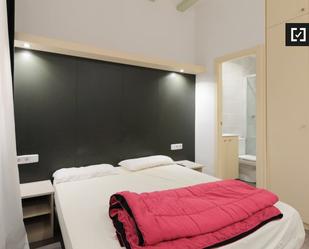 Bedroom of Flat to rent in  Barcelona Capital  with Air Conditioner, Heating and Furnished