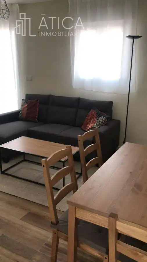 Wohnzimmer von Dachboden zur Miete in Chinchibarra - Capuchinos